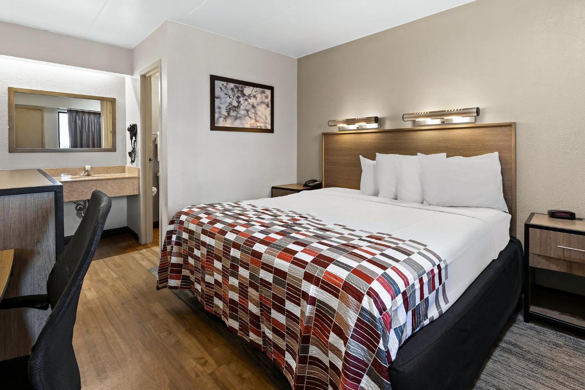 Red Roof Inn Cleveland - Independence Eksteriør billede