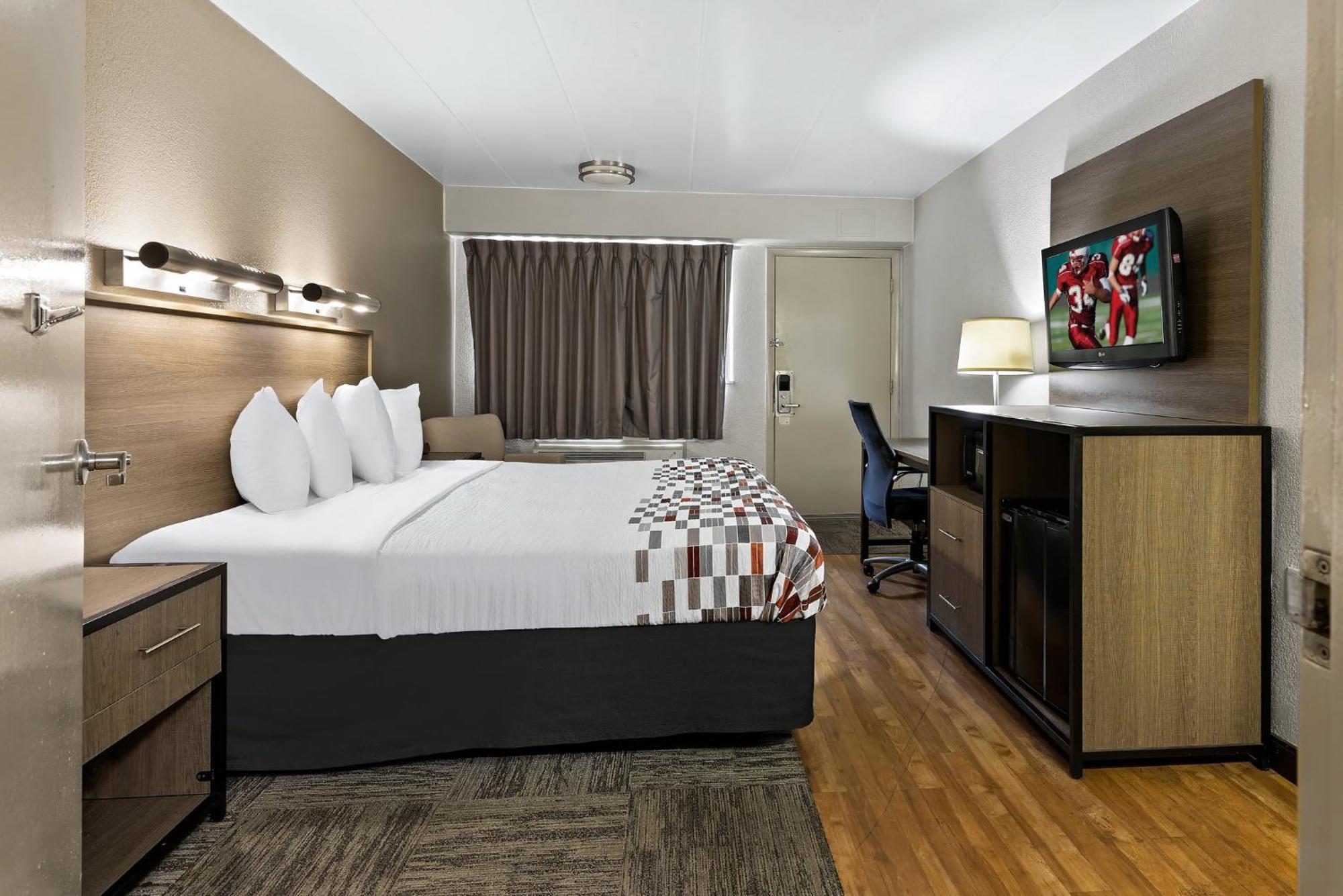 Red Roof Inn Cleveland - Independence Eksteriør billede