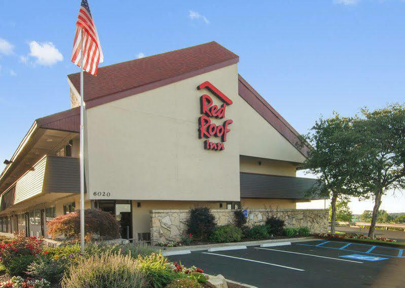 Red Roof Inn Cleveland - Independence Eksteriør billede